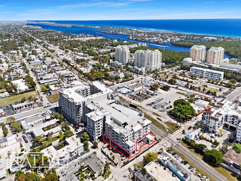 405 E Ocean Ave, Boynton Beach, FL à louer - Photo principale - Image 1 de 23