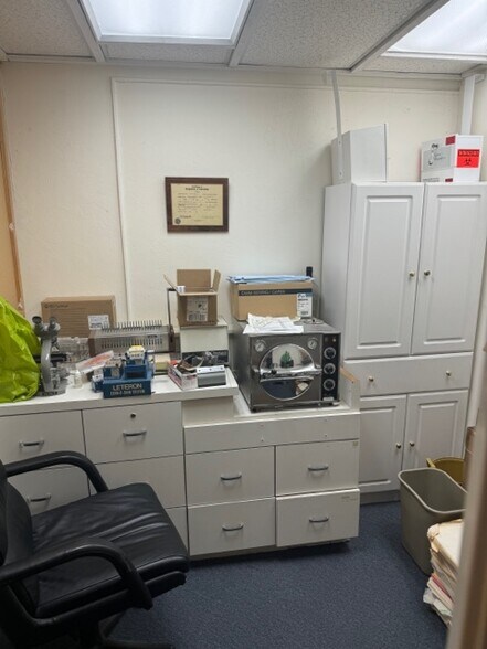 3601 State St, Santa Barbara, CA à louer - Photo du bâtiment - Image 3 de 14