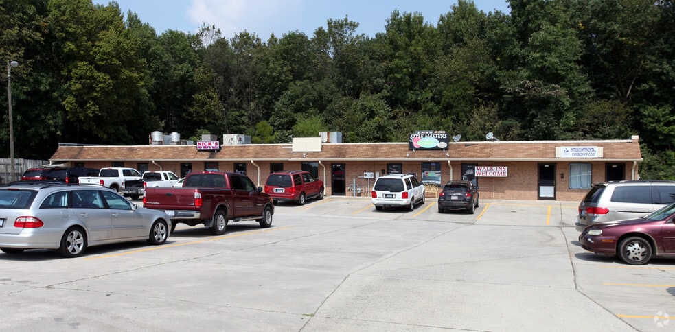 1102-1104 W Fairfield Rd, High Point, NC for lease - Primary Photo - Image 1 of 6