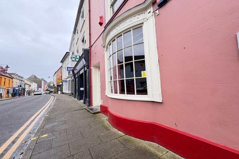 29-29A Main St, Pembroke à louer - Photo principale - Image 1 de 1