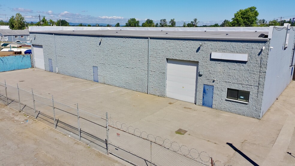 251 NE Kilpatrick St, Portland, OR for lease - Building Photo - Image 1 of 5