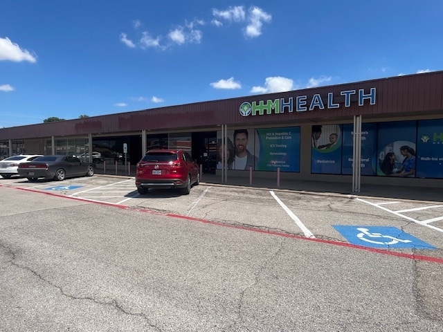 4500-4550 Gus Thomasson Rd, Mesquite, TX for lease - Building Photo - Image 3 of 7