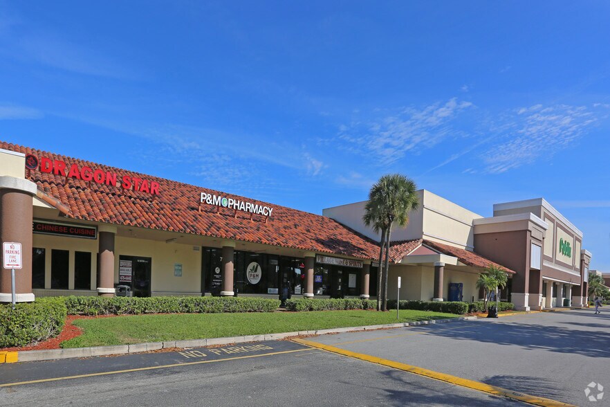 7577-7781 Lake Worth Rd, Lake Worth, FL à louer - Photo du bâtiment - Image 2 de 8