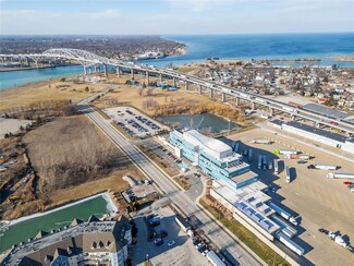 Plus de détails pour 1555 Venetian Blvd, Point Edward, ON - Industriel à louer