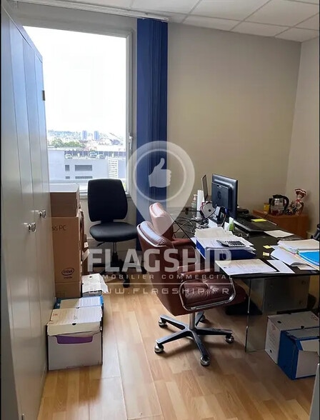 Bureau dans Saint-Ouen-sur-Seine à louer - Photo intérieure - Image 3 de 6