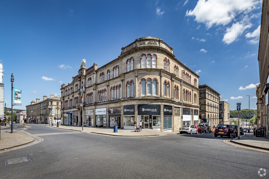 36 John William St, Huddersfield for lease - Building Photo - Image 2 of 3