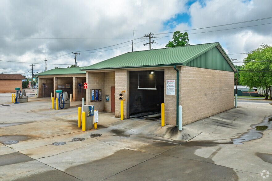 214 S Salisbury Ave, Granite Quarry, NC for sale - Building Photo - Image 3 of 20