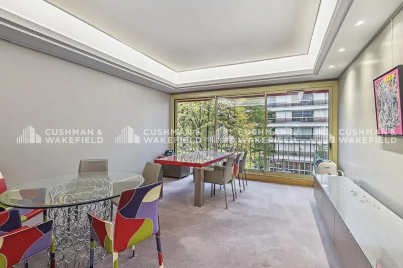 32 Boulevard Flandrin, Paris à vendre - Photo intérieure - Image 2 de 22