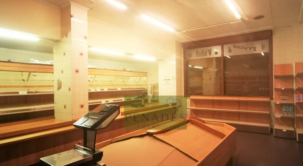 Commerce de détail dans Ontinyent, Valencia à louer - Photo du bâtiment - Image 2 de 8