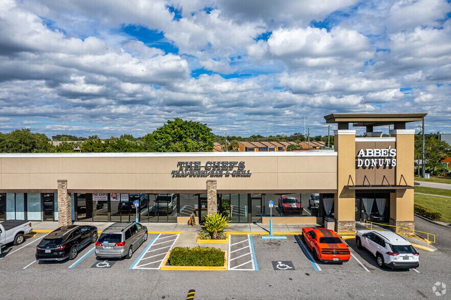 2150 Tamiami Trl, Port Charlotte, FL à louer - Photo du bâtiment - Image 3 de 10