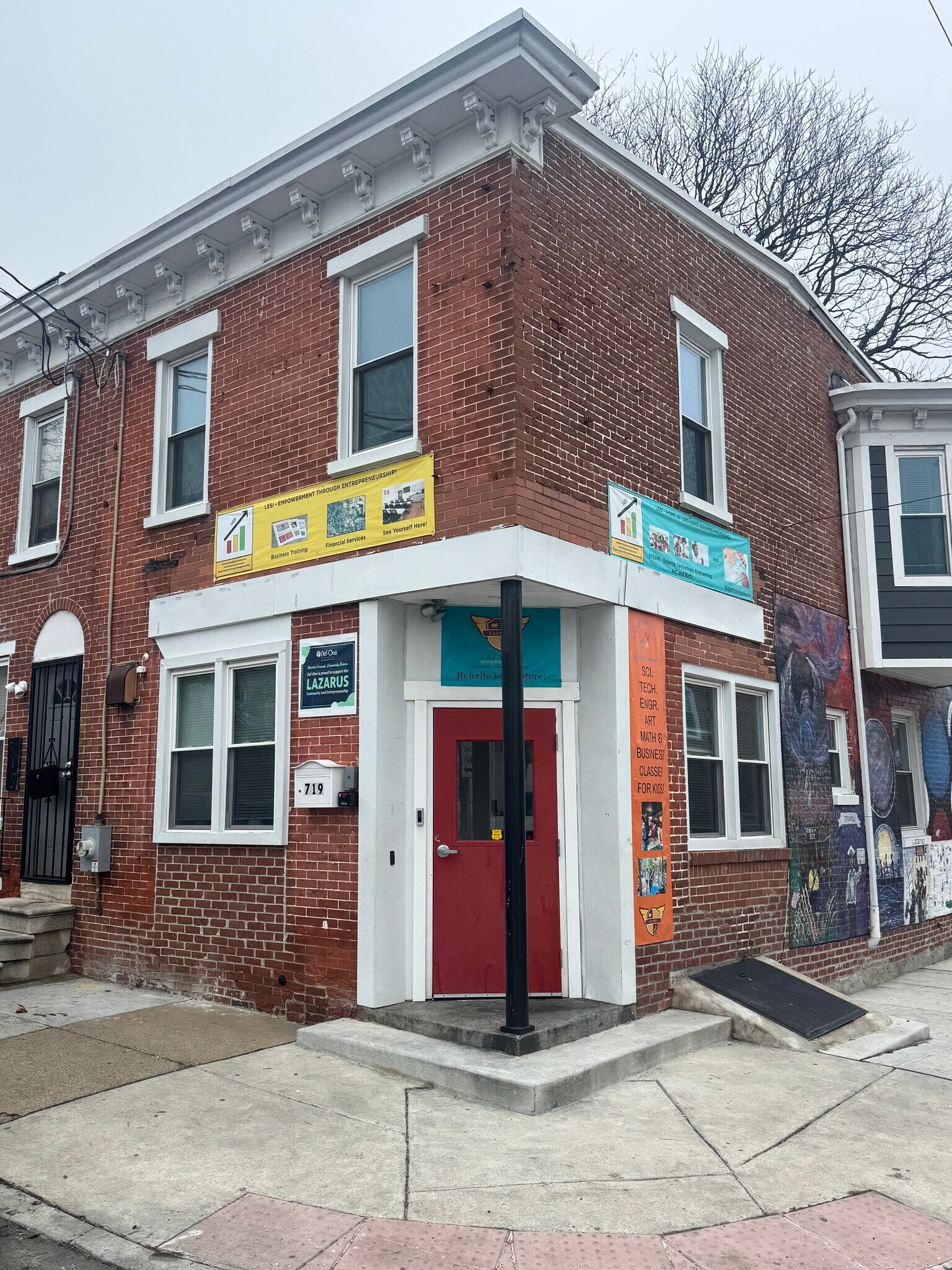 719 E 10th St, Wilmington, DE à vendre Photo principale- Image 1 de 20