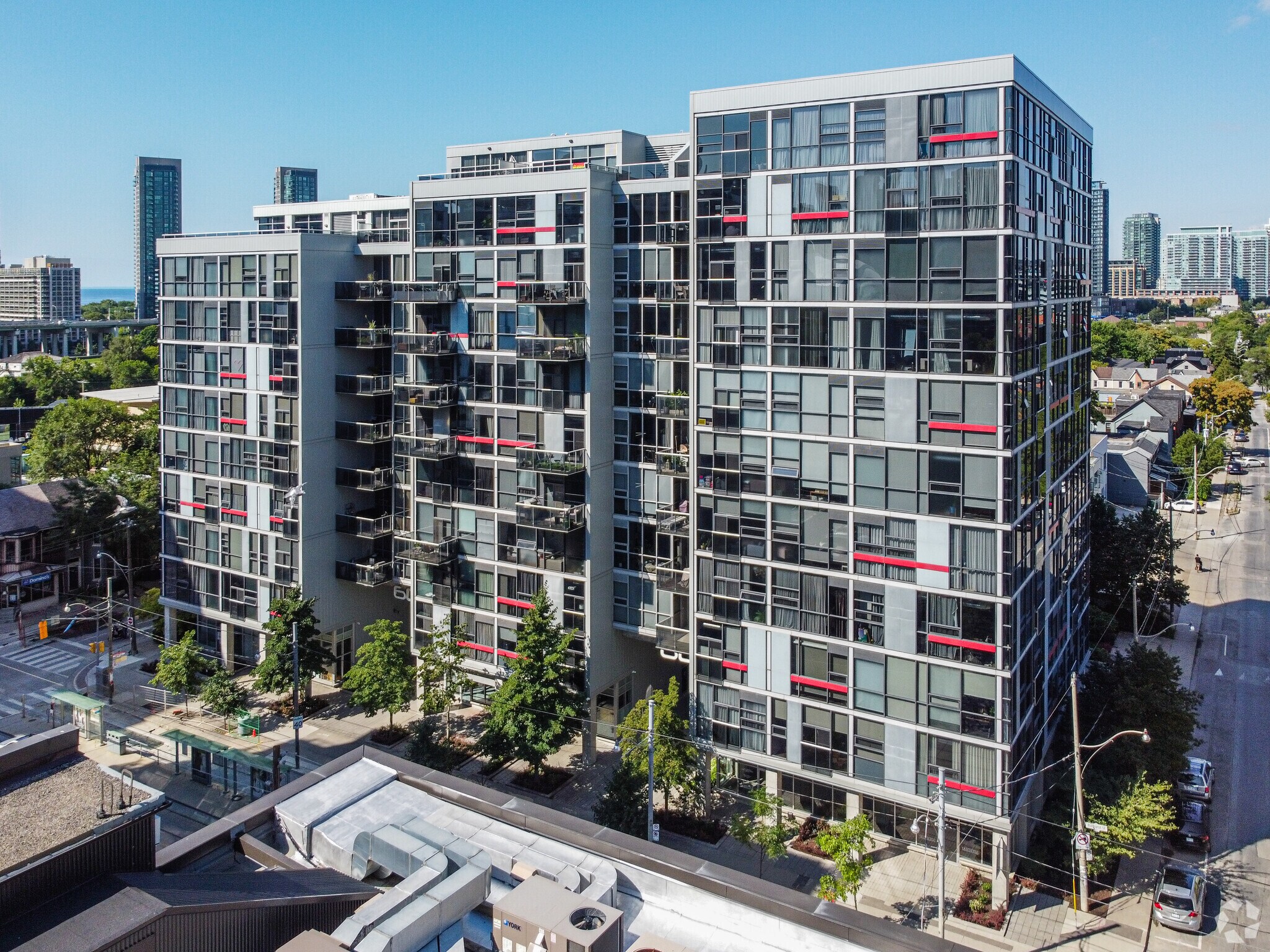 60-62 Bathurst St, Toronto, ON à vendre Photo principale- Image 1 de 1