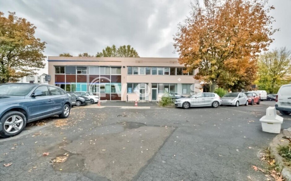 Flex dans Torcy à louer - Photo du bâtiment - Image 2 de 4