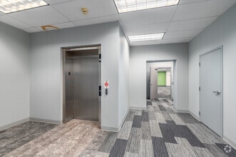 21111 Chagrin Blvd, Beachwood, OH à louer Photo intérieure- Image 1 de 7