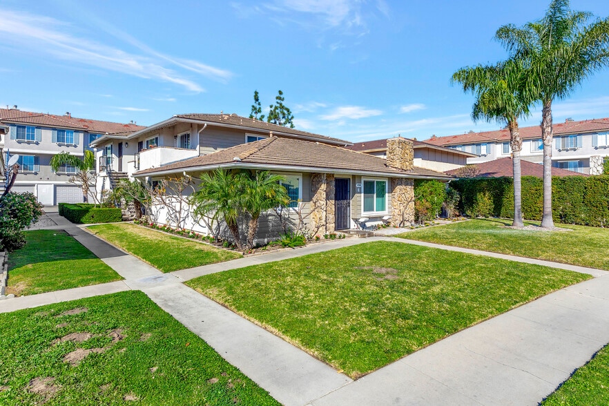 13561 Arizona St, Westminster, CA for sale - Building Photo - Image 2 of 15