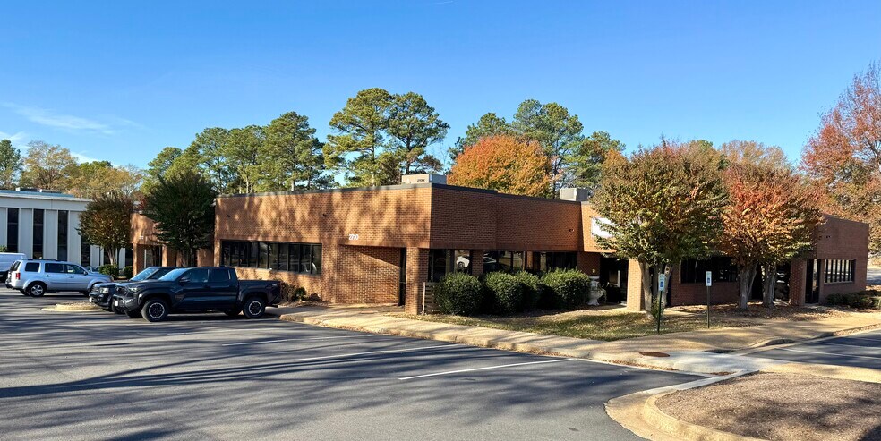 2706-2716 Enterprise Pky, Richmond, VA à louer - Photo du bâtiment - Image 2 de 4