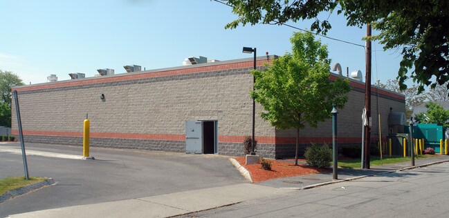 Plus de détails pour 62 Broadway, Methuen, MA - Industriel à vendre