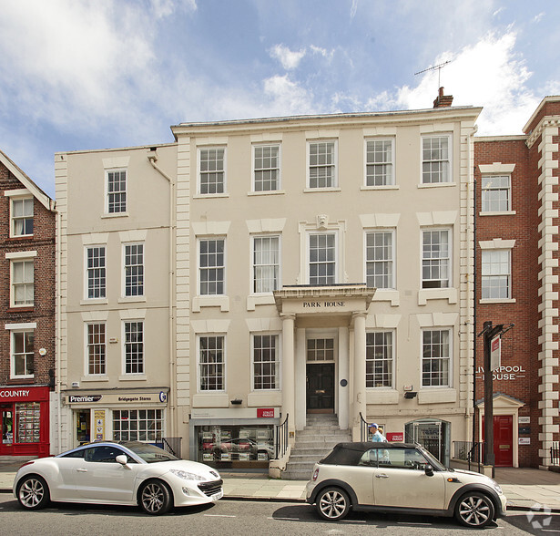 35-41 Lower Bridge St, Chester for lease - Primary Photo - Image 1 of 4