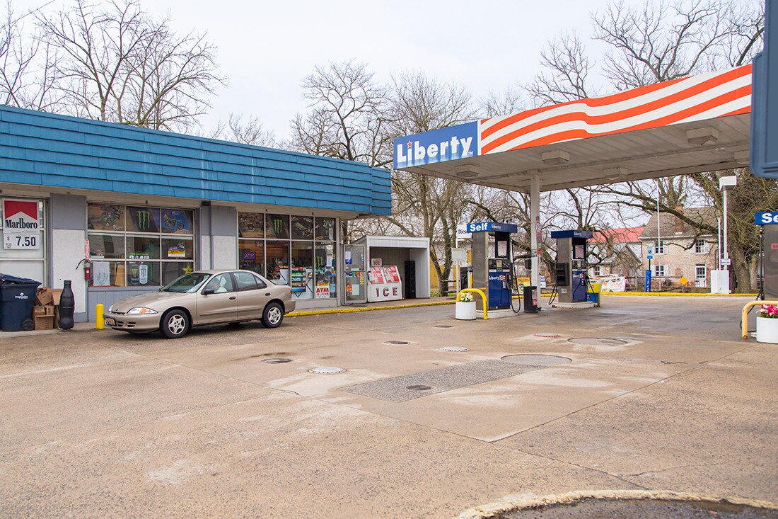 102 N Main St, Mercersburg, PA for sale Primary Photo- Image 1 of 1