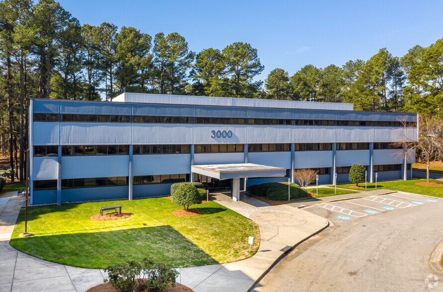 3000 Highwoods Blvd, Raleigh, NC for lease - Primary Photo - Image 1 of 27