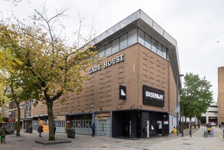 Plus de détails pour 38-46 High St S, Watford - Commerce de détail à vendre
