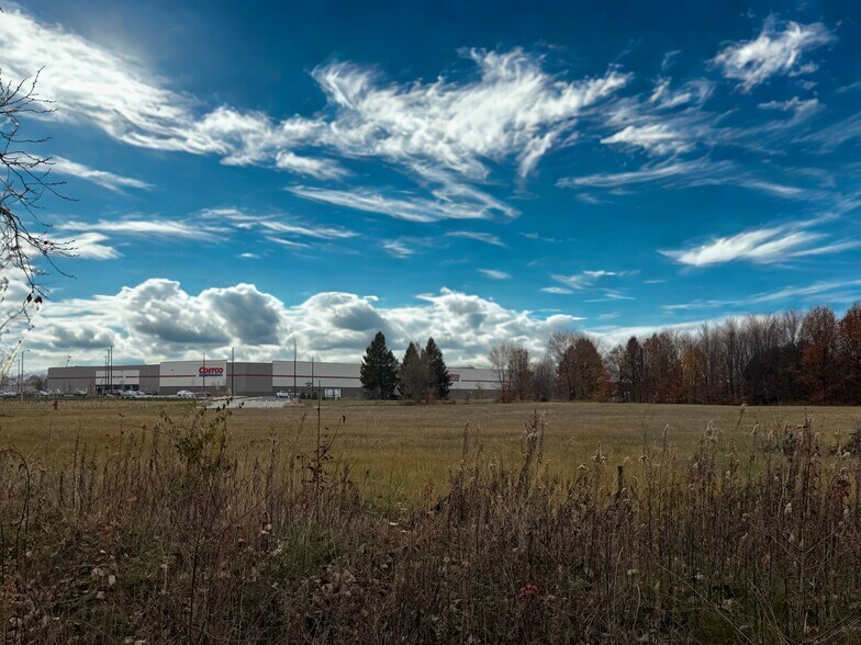 721 Crimson Ln, Yorkville, IL à vendre - Photo du bâtiment - Image 2 de 55