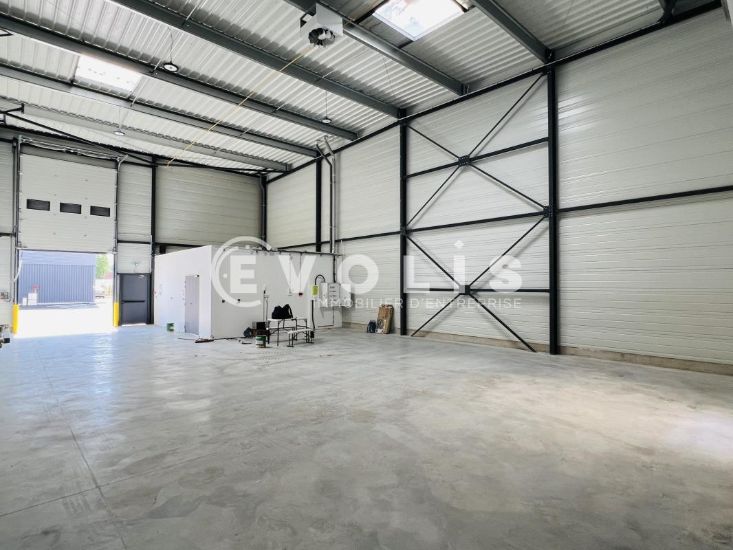 Flex in Savigny-le-Temple for lease Interior Photo- Image 1 of 8