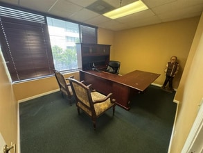 2290 10th Ave N, Lake Worth, FL for lease Interior Photo- Image 2 of 6