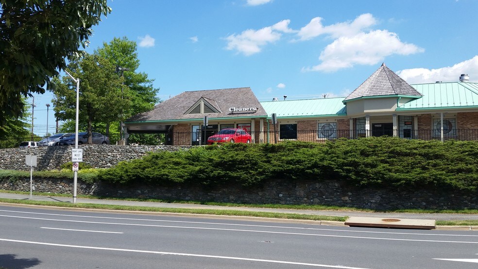 11500 Middlebrook Rd, Germantown, MD à louer - Photo du bâtiment - Image 1 de 7