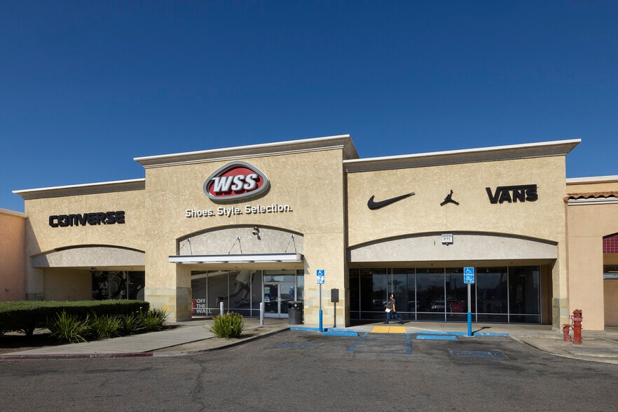 1043-1199 N Mount Vernon Ave, Colton, CA for lease - Building Photo - Image 2 of 10