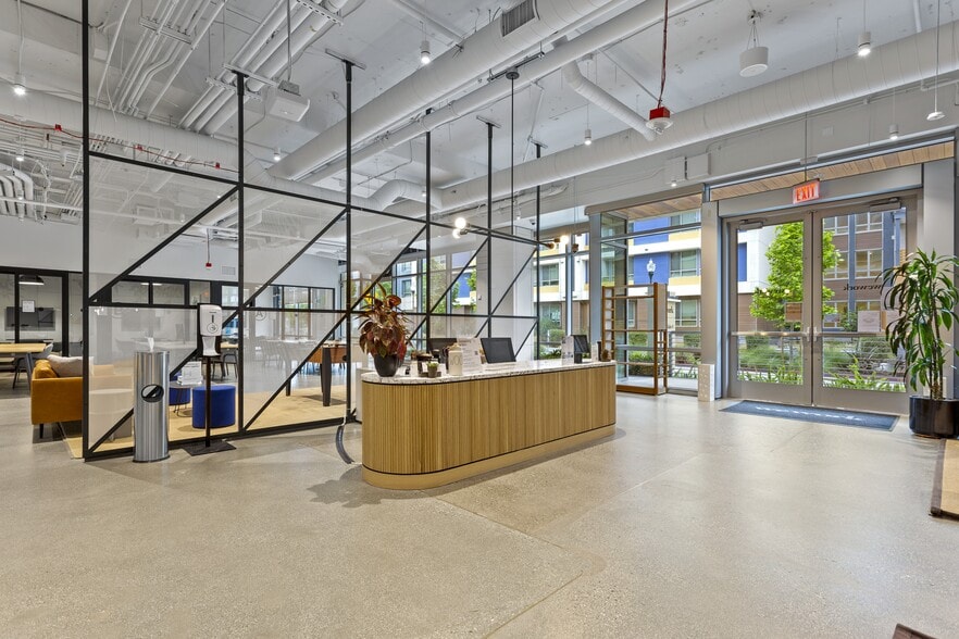 400 Concar Dr, San Mateo, CA à louer - Photo intérieure - Image 2 de 18