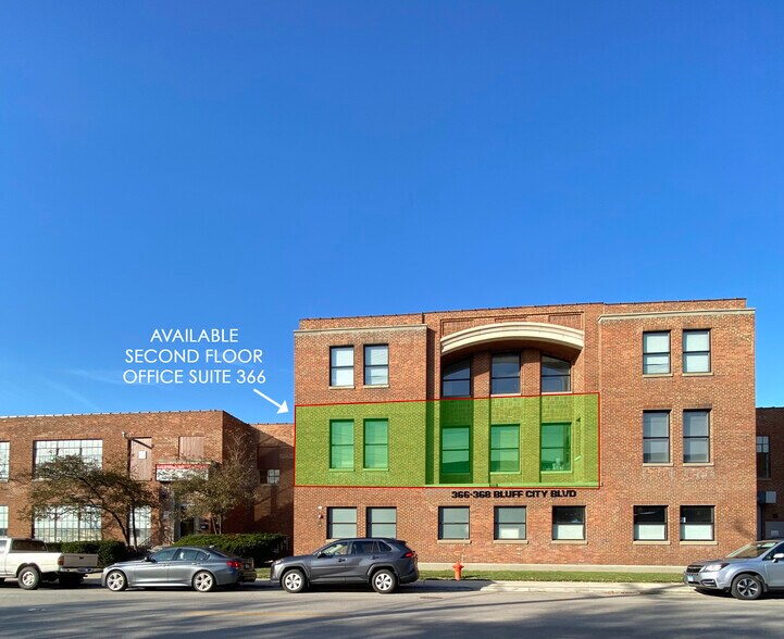 366-368 Bluff City Blvd, Elgin, IL à louer - Photo du bâtiment - Image 3 de 26