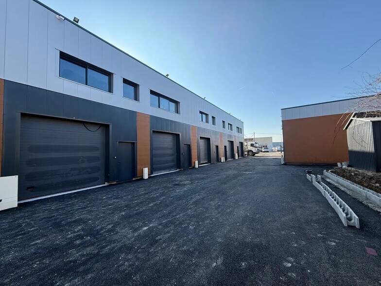 29 Rue Travers Des Champs Guillaume, Cormeilles-en-Parisis à vendre - Photo du bâtiment - Image 2 de 4