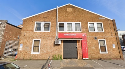 112-114 North Acton Rd, London for lease Building Photo- Image 1 of 4