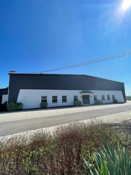 1600 Potshop Rd, Norristown, PA à vendre - Photo du bâtiment - Image 3 de 19