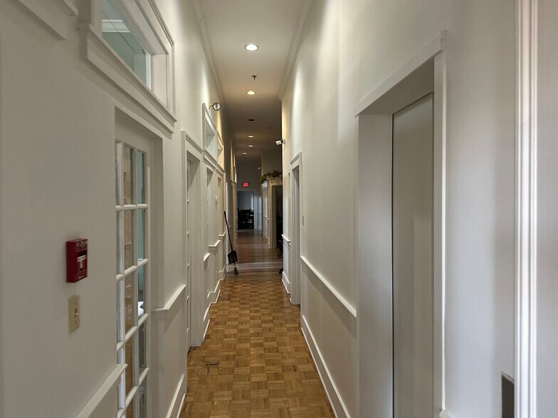 367 W Short St, Lexington, KY à louer - Photo intérieure - Image 3 de 5