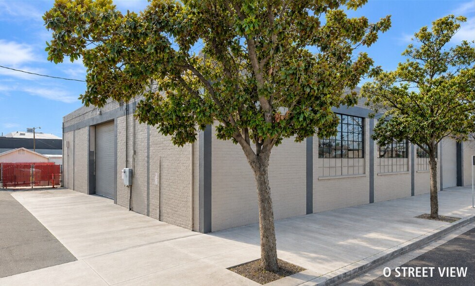 1430 10th St, Modesto, CA à vendre - Photo du bâtiment - Image 3 de 9