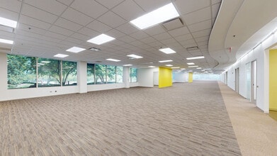 4 Overlook Pt, Lincolnshire, IL for lease Matterport 3D Scan- Image 2 of 5