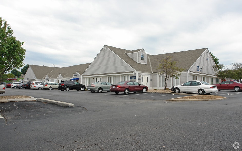 5703-5713 NW 64th Ter, Kansas City, MO à vendre - Photo du bâtiment - Image 2 de 20