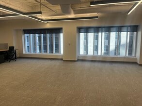 190 S La Salle St, Chicago, IL for lease Building Photo- Image 2 of 4