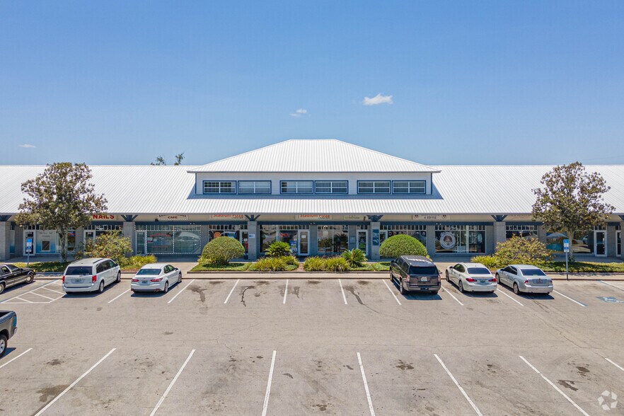 1015-1045 E Cr-540a, Lakeland, FL à louer - Photo du bâtiment - Image 3 de 5