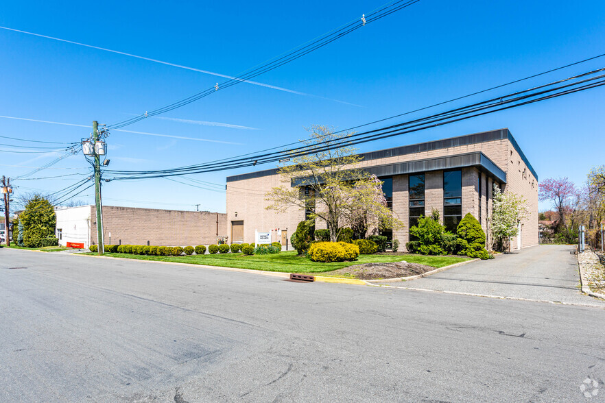 101-103 N Summit St, Tenafly, NJ à vendre - Photo du b timent - Image 1 de 1