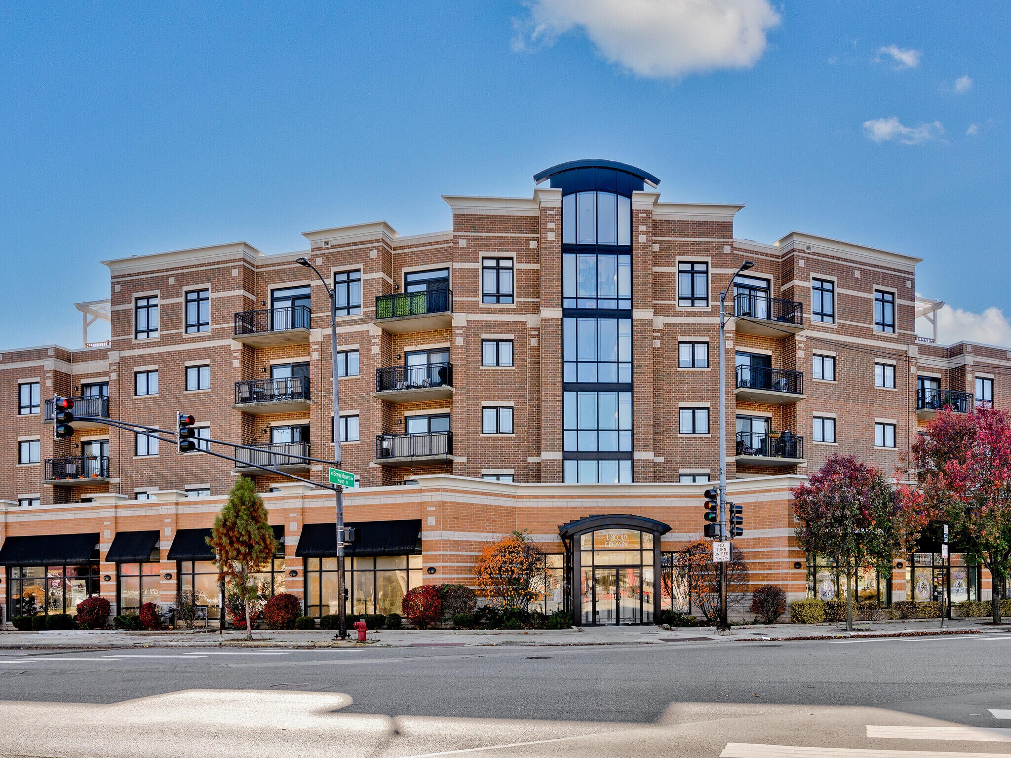 2633 W Bryn Mawr Ave, Chicago, IL à louer Photo principale- Image 1 de 7