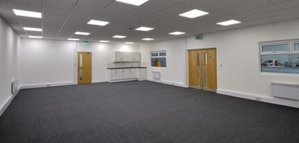 Interchange 38, Darton à louer Photo intérieure- Image 2 de 4