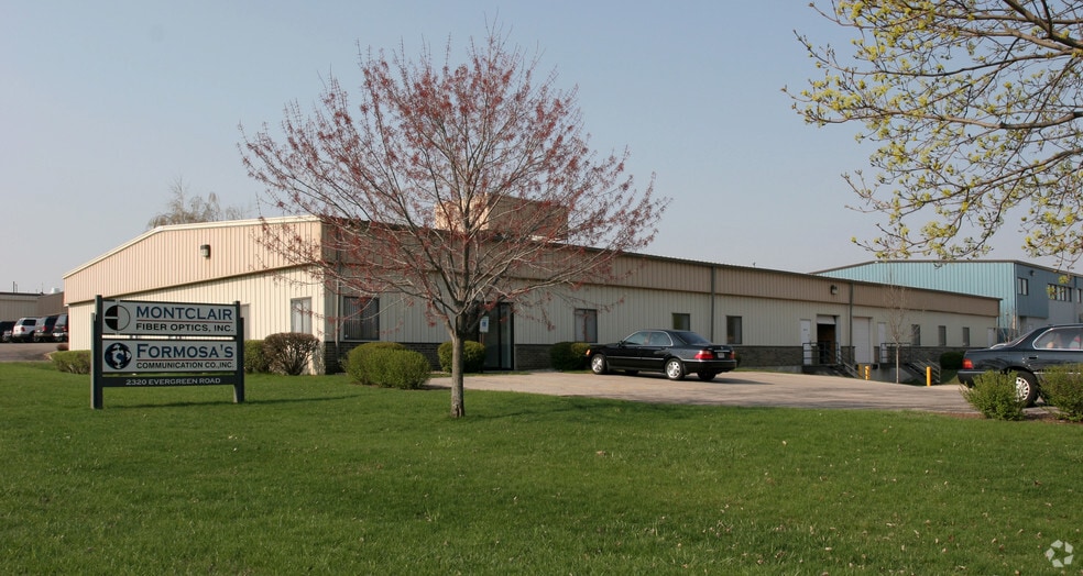 2320 Pleasant View Rd, Middleton, WI for lease - Building Photo - Image 2 of 2