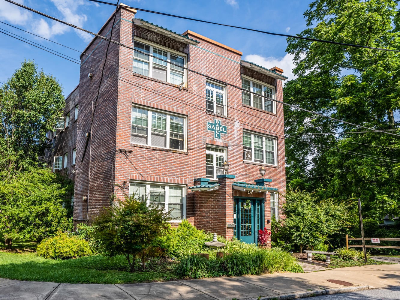 42 Furman Ave, Asheville, NC for sale Primary Photo- Image 1 of 13