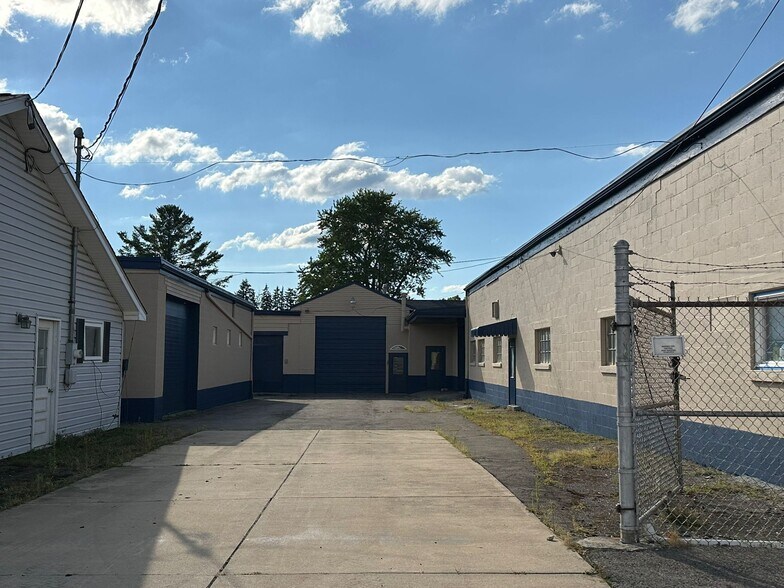 200 Grand Ave, Clarion, PA à louer - Photo du bâtiment - Image 2 de 15