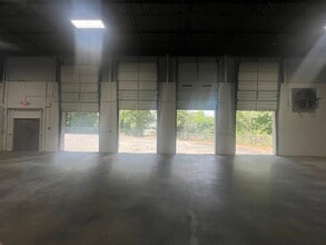 3645 Oakcliff Rd, Doraville, GA à vendre Photo intérieure- Image 2 de 4