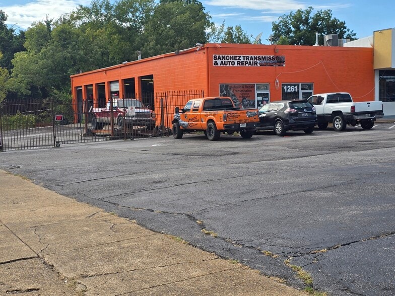 1261 Getwell Rd, Memphis, TN for lease - Building Photo - Image 2 of 12