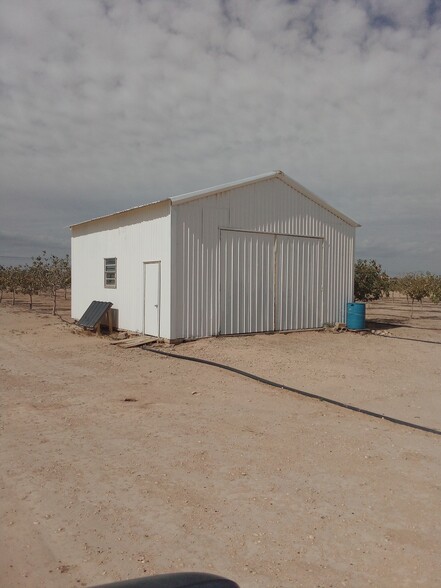 7074 Kevil Rd, Carlsbad, NM à vendre - Photo du bâtiment - Image 2 de 6